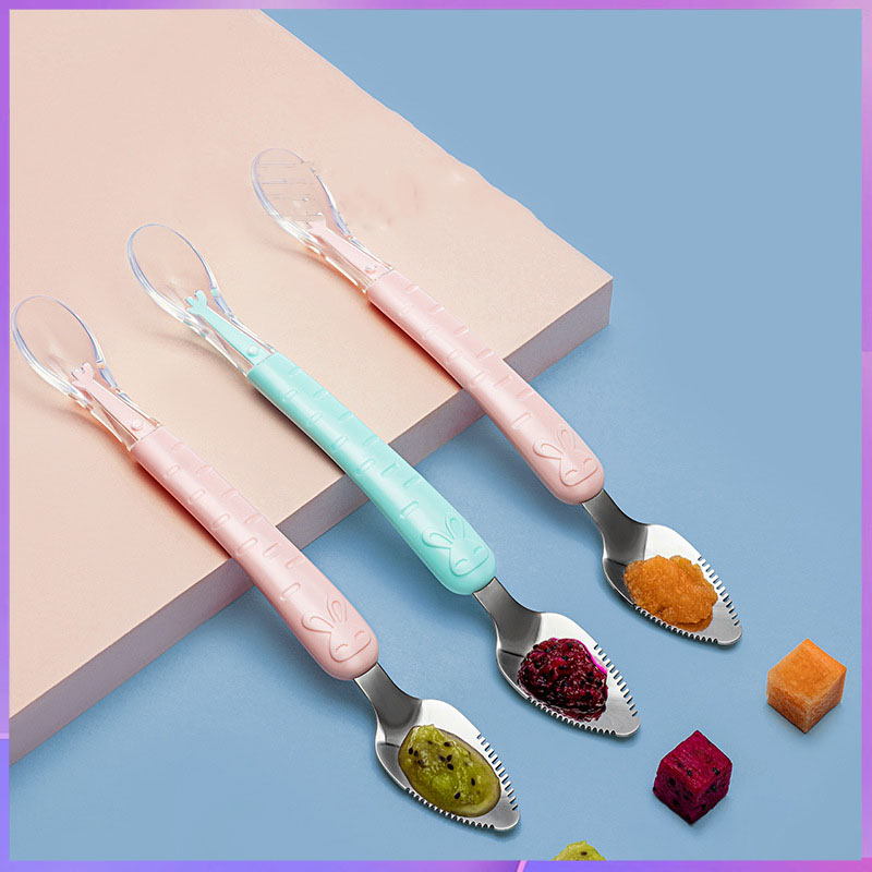 Puree Baby Food - 사과 퓨레를 먹기 위한 양쪽 끝이